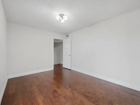 105 Woodland Road Palm Springs FL 33461