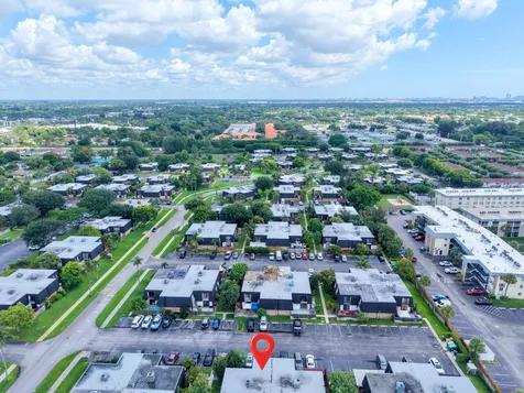 105 Woodland Road Palm Springs FL 33461