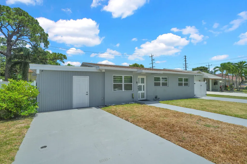 1134 S Ridge Street Lake Worth Beach FL 33460