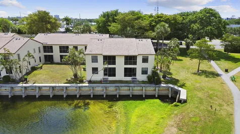 2600 Greenwood Terrace Boca Raton FL 33431
