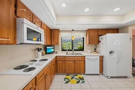 1720 NW 105th Avenue Pembroke Pines FL 33026