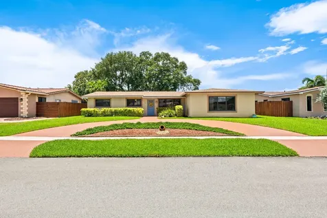 1720 NW 105th Avenue Pembroke Pines FL 33026