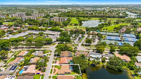 1720 NW 105th Avenue Pembroke Pines FL 33026