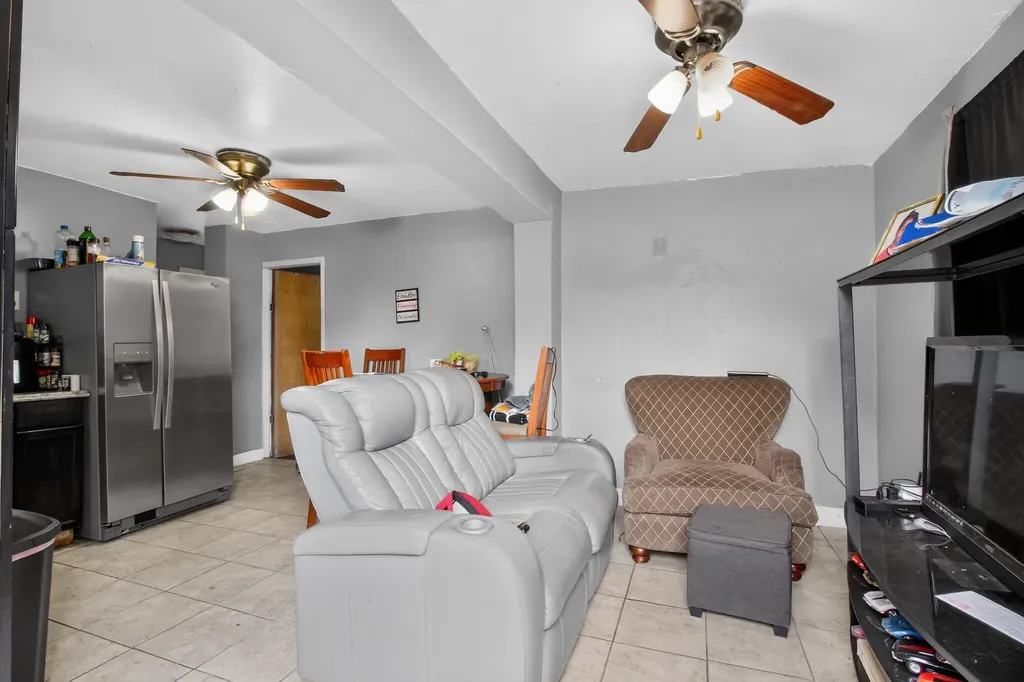 608 NW 15th Avenue Pompano Beach FL 33069