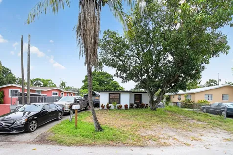 608 NW 15th Avenue Pompano Beach FL 33069