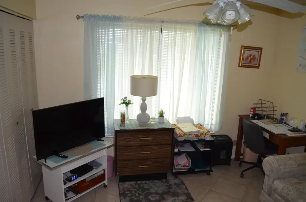 5392 Viburnum Circle Delray Beach FL 33484