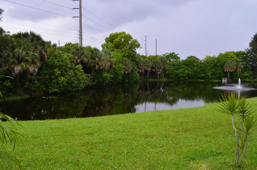 5392 Viburnum Circle Delray Beach FL 33484