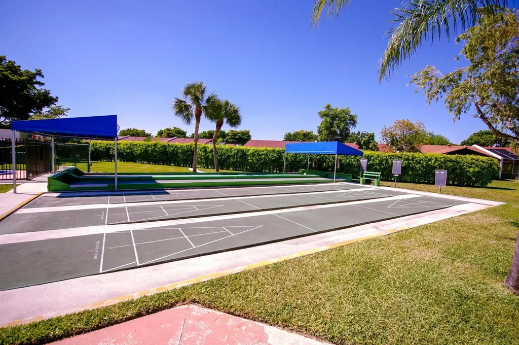 5392 Viburnum Circle Delray Beach FL 33484