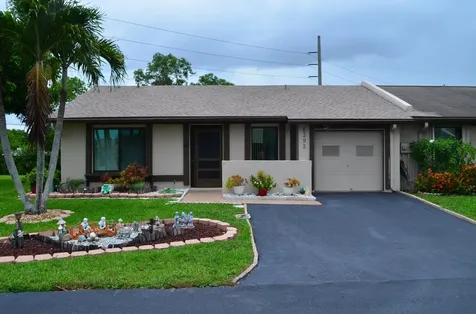 5392 Viburnum Circle Delray Beach FL 33484