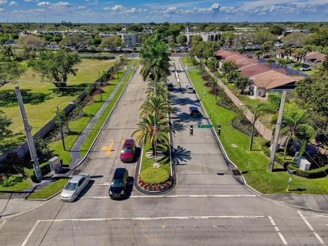 5392 Viburnum Circle Delray Beach FL 33484