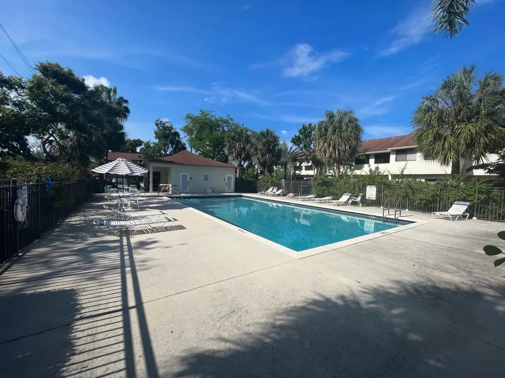 235 City View Drive Fort Lauderdale FL 33311