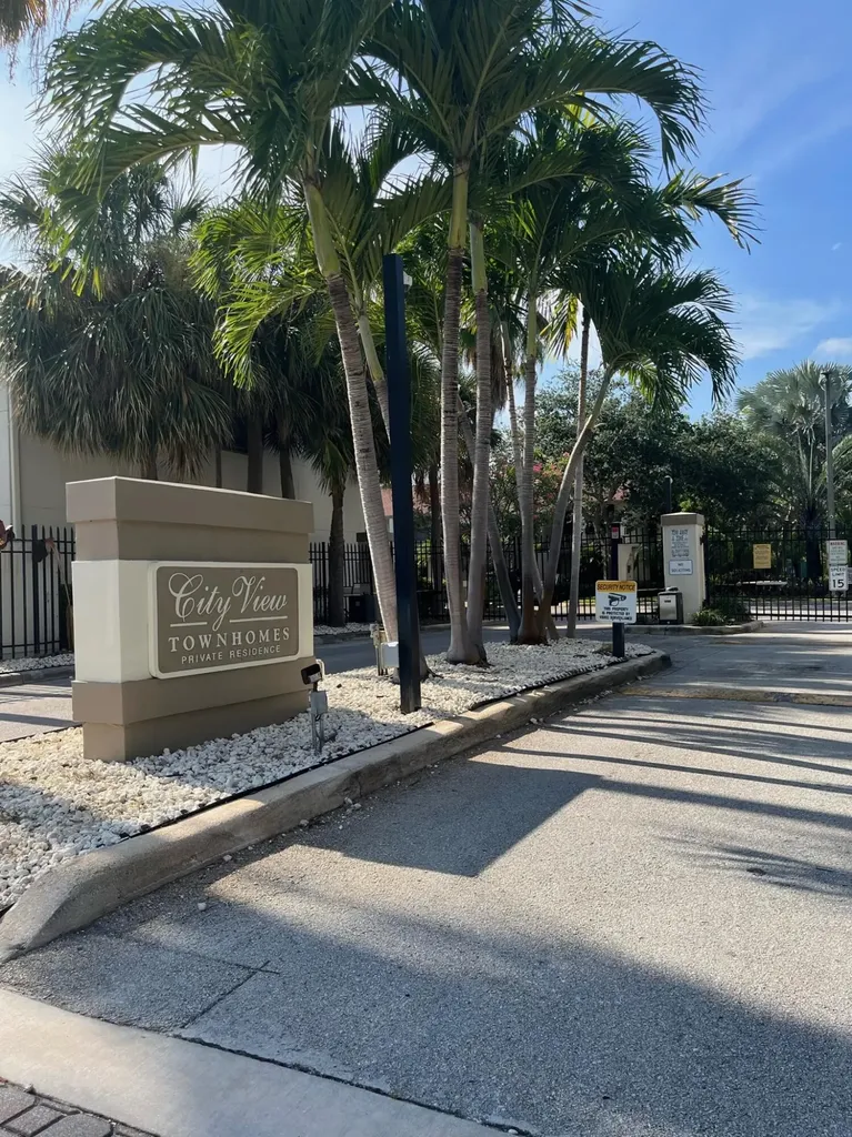 235 City View Drive Fort Lauderdale FL 33311