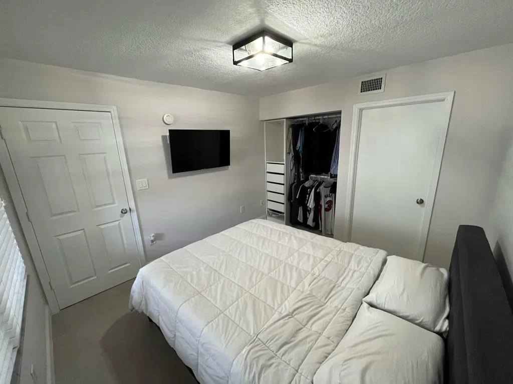 235 City View Drive Fort Lauderdale FL 33311