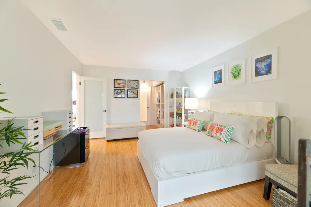 32 Abbey Lane Delray Beach FL 33446