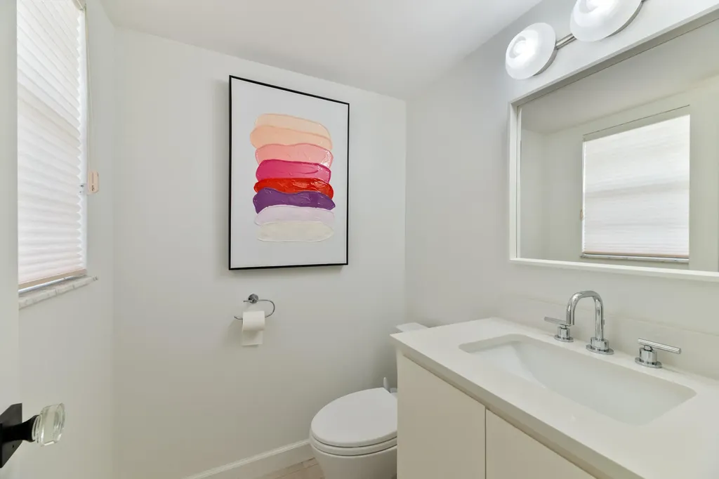 32 Abbey Lane Delray Beach FL 33446