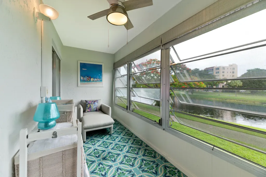32 Abbey Lane Delray Beach FL 33446