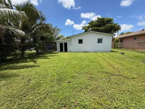 5441 SW 18th Street West Park FL 33023