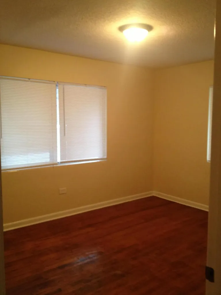 817 S B Street Lake Worth Beach FL 33460