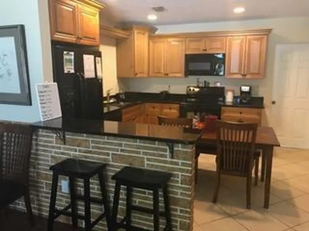 817 S B Street Lake Worth Beach FL 33460