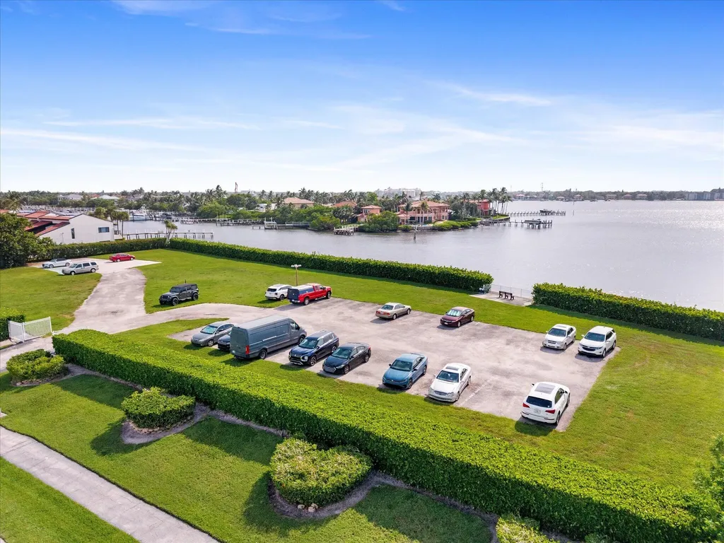 3450 S Ocean Boulevard Palm Beach FL 33480
