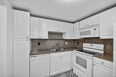 1505 Crescent Circle Lake Park FL 33403