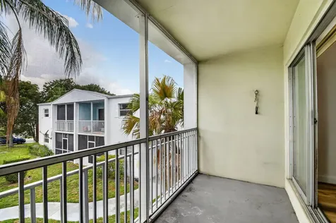 1505 Crescent Circle Lake Park FL 33403