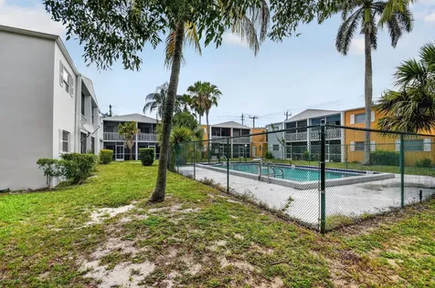 1505 Crescent Circle Lake Park FL 33403
