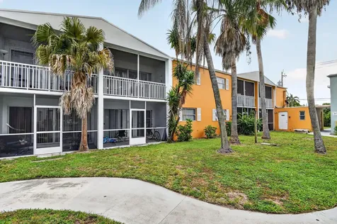 1505 Crescent Circle Lake Park FL 33403