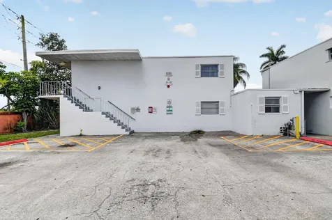 1505 Crescent Circle Lake Park FL 33403