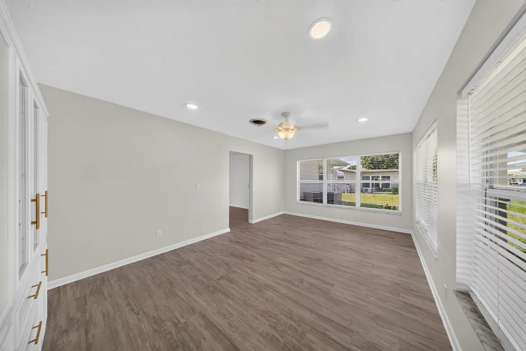 216 W Arbor Avenue Port St Lucie FL 34952