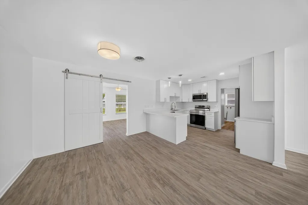 216 W Arbor Avenue Port St Lucie FL 34952
