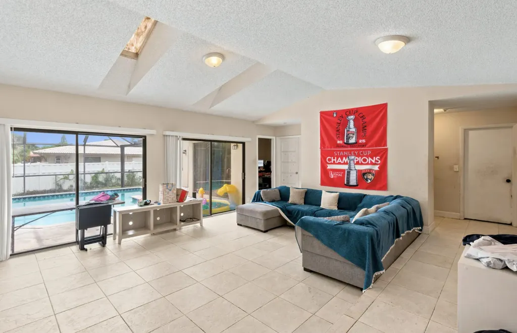 4409 NW 112th Avenue Coral Springs FL 33065