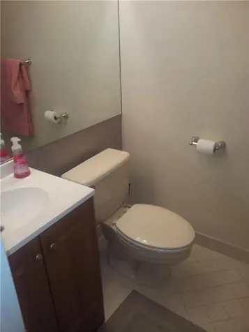 6584 Via Regina Boca Raton FL 33433