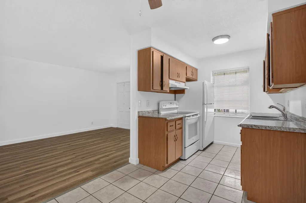 2391 NE 11th Court Pompano Beach FL 33062