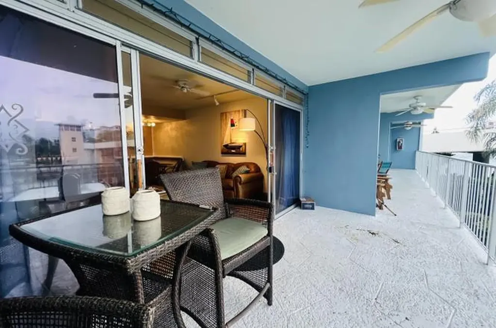 55 NE Spanish Trail Boca Raton FL 33432