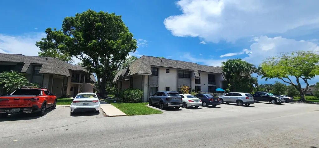 3575 NW 94th Avenue Sunrise FL 33351