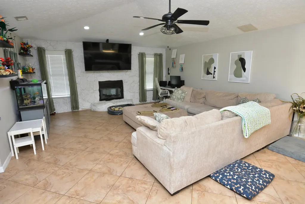 2082 SE Camilo Street Port St Lucie FL 34952