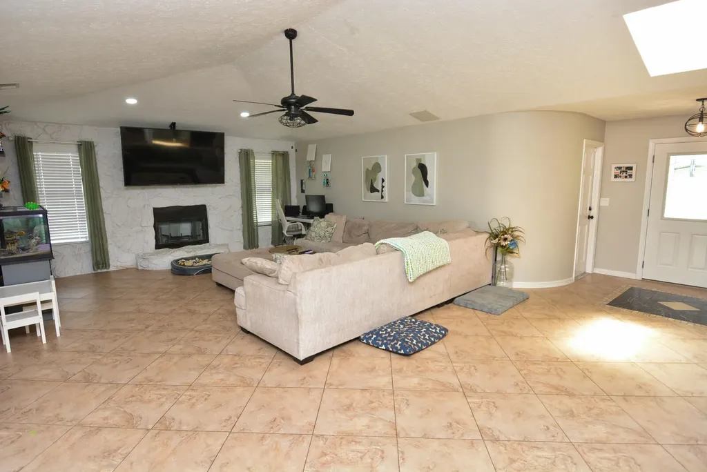 2082 SE Camilo Street Port St Lucie FL 34952