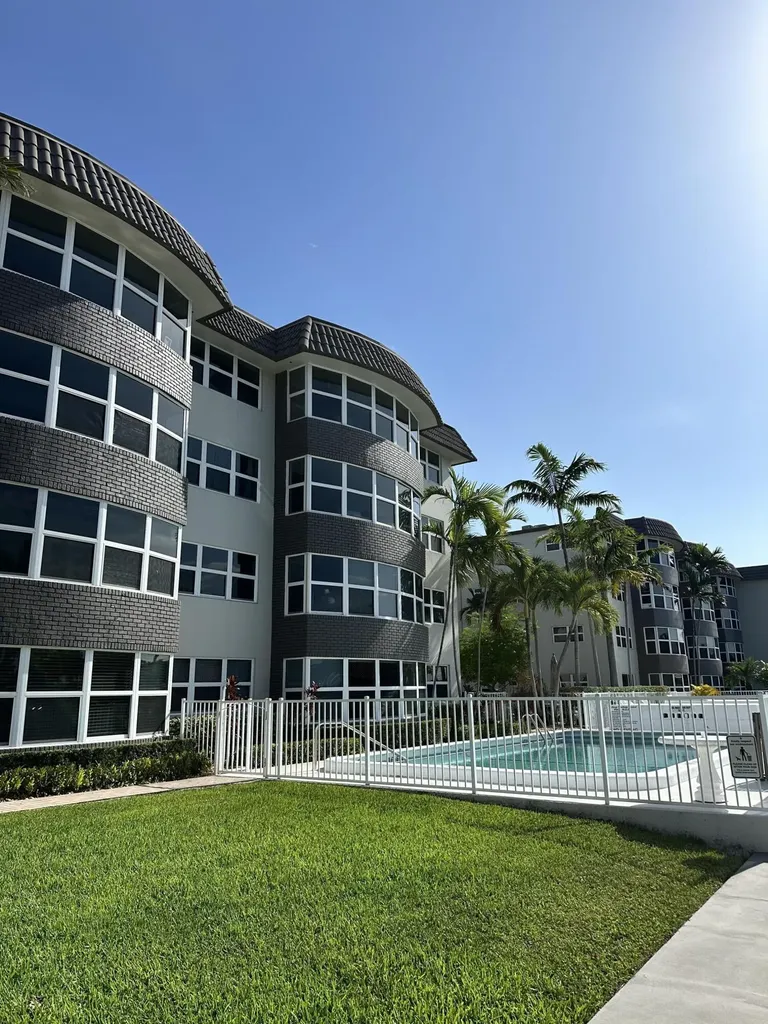 3111 NE 51st Street Fort Lauderdale FL 33308
