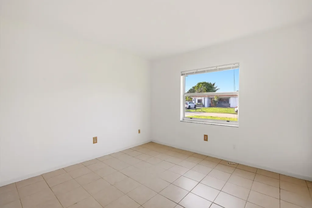 10894 Granite Street Boca Raton FL 33428