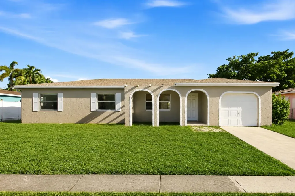 10894 Granite Street Boca Raton FL 33428