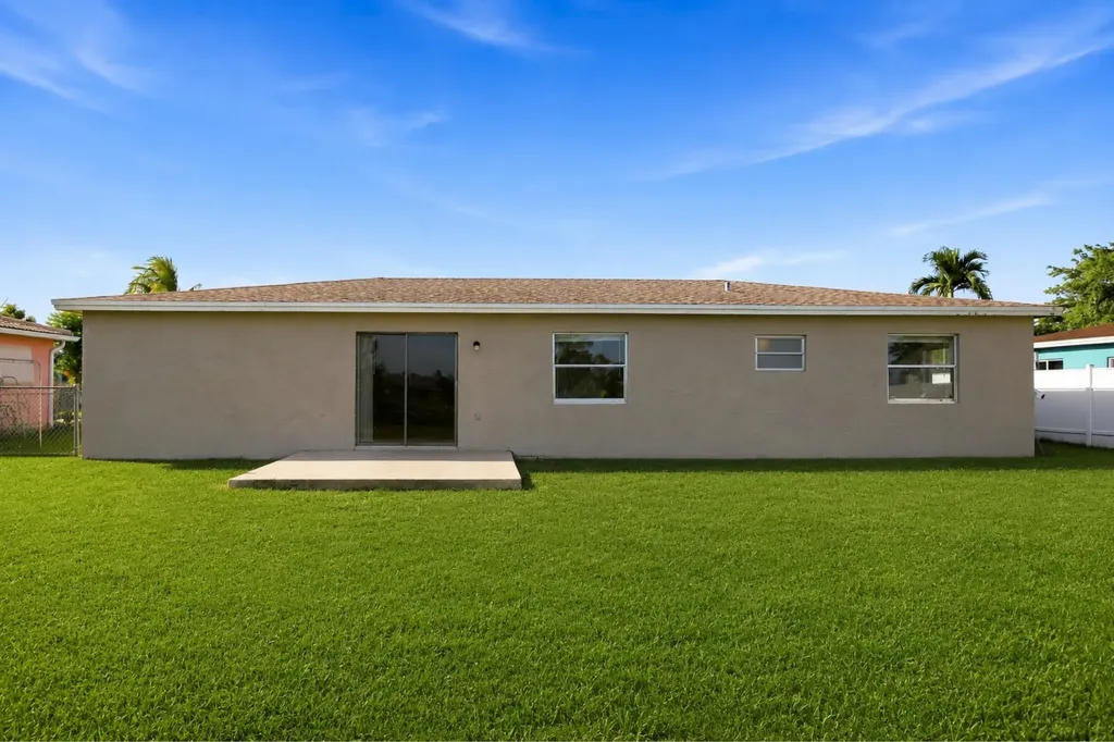 10894 Granite Street Boca Raton FL 33428