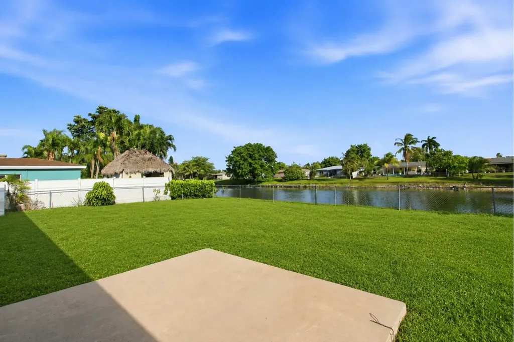 10894 Granite Street Boca Raton FL 33428