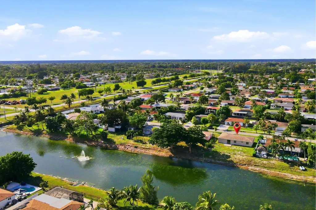 10894 Granite Street Boca Raton FL 33428