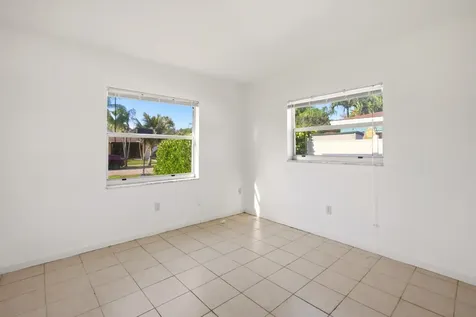 10894 Granite Street Boca Raton FL 33428