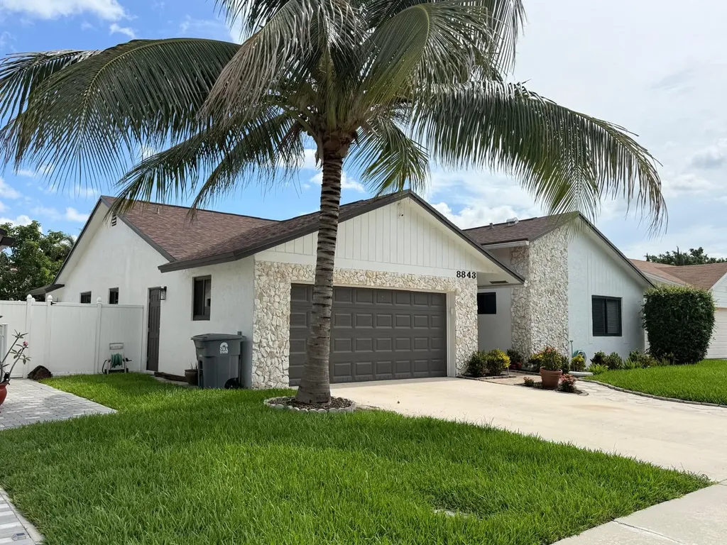 8843 SW 16th Street Boca Raton FL 33433