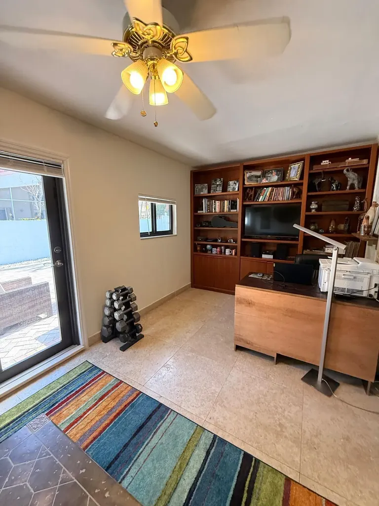 8843 SW 16th Street Boca Raton FL 33433
