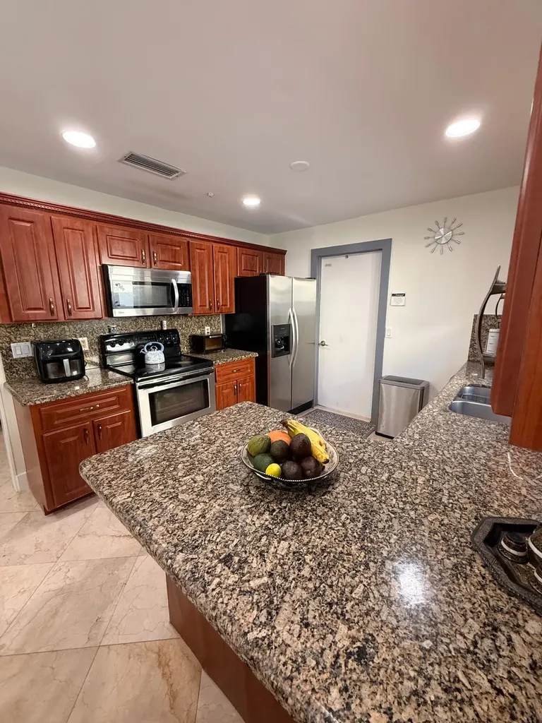 8843 SW 16th Street Boca Raton FL 33433