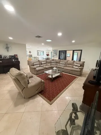 8843 SW 16th Street Boca Raton FL 33433