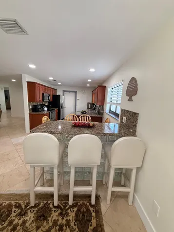 8843 SW 16th Street Boca Raton FL 33433